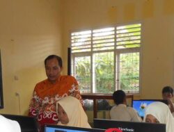 Siswi SMP Muhammadiyah 1 Pringsewu Sabet Juara 1 Pencak Silat