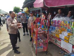 Polsek Tanjung Senang Himbau pedagang Kembang Api Tidak Jual Petasan.