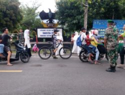 Kodim 0424/Tanggamus Bagikan Takjil.