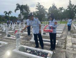 Tabur Bunga Makam Pahlawan dalam Rangka Hari Bakti Pemasyarakatan.