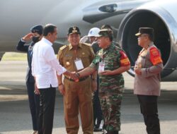 Danrem 043/Gatam ,Bersama Pangdam II/Sriwijaya Sambut Presiden RI.