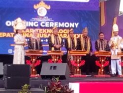 Pejabat Bupati Pringsewu Memperoleh Lencana dari  Menteri Desa PDTT, Dalam agenda Tekhnologi  Tepat Guna Nusantara tahun 2023.