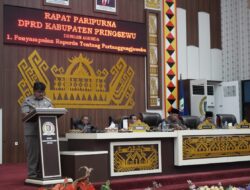 Wakili Bupati Sekda Pringsewu Sampaikan  Pertanggungjawaban  APBD 2022