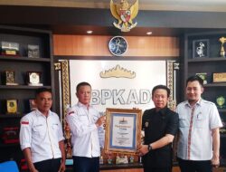 Gubernur Lampung Terima Penghargaan dari  Media Pikiran Lampung Grub