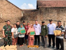 Bupati Pesawaran Bersama Baznas Beri Bantuan korban Kebakaran