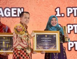 Perkuat BUMD, Kemendagri Berikan penghargaan BUMD awars Seluruh Indonesia