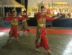 Kabupaten Tanggamus TampilkanTarian Kahaja Baniting
