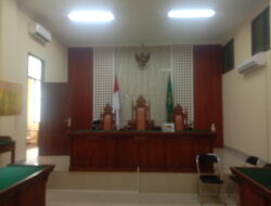 Sidang Gugatan Si Raja Besi tua terhadap H. Darussalam di Tunda Lagi