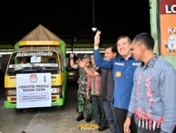 Bupati Dendi Lepas Armada Logistik Pemilu 2024