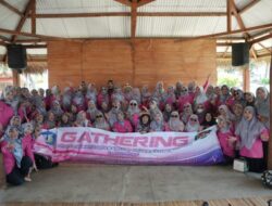 Tingkatkan Kebersamaan Family Ghatering DPW UNILA di Sanggar Beach