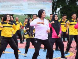 Kapolres Pesawaran Ajak Anggota dan Bhayangkari Gelar Olahraga Bersama Jelang Ramadan dan Bhakti Sosial Bersih masjid