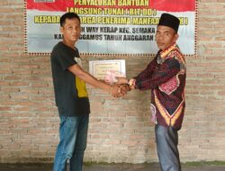 Madzurani A. Lumbu Bagikan BLT, DD anggaran Tahun 2024