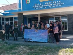 PWI Pesawaran Bagikan Daging Sapi Ke Anggota Menjelang Hari Raya Idul Fitri 1445 H