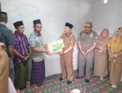 Pj. Bupati Pringsewu Serahkan Talih Asih  Kepada Keluarga Korban Penjambretan