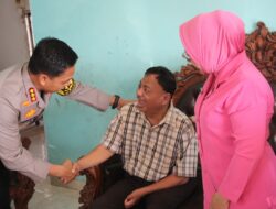 Kapolresta Bandar Lampung Kunjungi Kediaman Anggota yang Sakit Menahun diHari jadi Bhayangkara