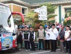Anggota DPRD Pringsewu Hadiri Pelepasan 393 Calon Jamaah Haji Kabupaten Pringsew