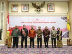 Pj Gubernur Hadiri Pengukuhan Kepala  OJK lampung