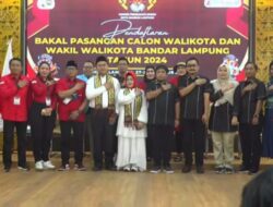 REIHANA Setelah Gagal didukung  partai Gerindra Akhirnya di Rekom Dan didukung partai PDIP.