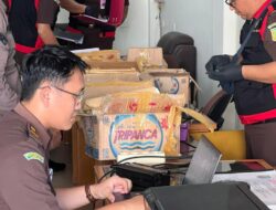 Penyidik Kejati Lampung Geledah Kantor Rekanan PDAM way Rilau Bandar Lampung