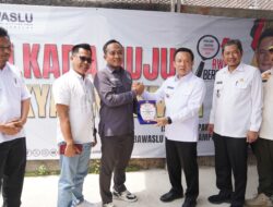 Pj Bupati Pringsewu Tinjau Kesiapan Pilkada 2024 di Bawaslu