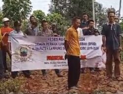 Anggota DPRD Lamsel Farizal Purba, SE., Pastikan Jalan Penghubung Tiga Desa, Direalisasikan Tahun Depan