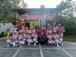 Senam Satu jari Bersama Ibu Riana  Sari Menangkan Arjuno
