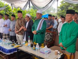 Calon Bupati pesawaran Aries Sandi DP Menghadiri Acara Maulid Nabi DiMushola Arrahman