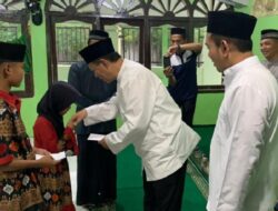 Sambut Ramadhan, Ketua DPRD Lamsel, H. Hendri Rosyadi, SH., Bagikan Ribuan Paket Berbuka