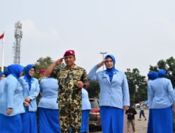 Danbrigif 4 Mar/BS dan Ketua Cabang 7 PG Kormar Hadiri Ziarah serta Tabur Bunga Peringati HUT ke-79 Korps Marinir