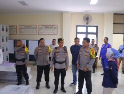 Pastikan Aman,Kapolresta Bandar Lampung Tinjau Langsung Logistik Pilkada di PKK