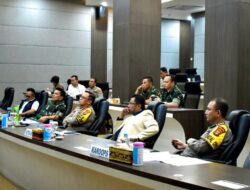 Danrem 043/Gatam Bersama Kapolda Lampung Ikuti Rakor Terkait Perkembangan Situasi dan Keamanan  Pilkada Serentak.