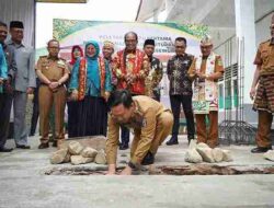 Pj Gubernur Lampung  dan Pj.Bupati Pringsewu Letakkan Batu Pertama Pembangunan Masjid SMAN 1 Pringsewu