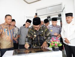 Pj Gubernur Lampung Resmikan Masjid Miftahul Jannah di Kompleks Perkantoran Teluk Betung.
