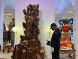 Tim Jibom Satbrimob Polda Lampung Sterilisasi Vihara Prioritas di Bandarlampung