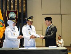 Sertijab ,Pj Bupati Marindo Do’akan Pringsewu maju Dan Sejahtera Bersama Bupati Riyanto – Umi Laila.