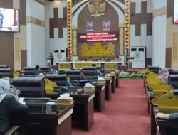 Rapat Paripurna DPRD Bupati Pringsewu Riyanto Pamungkas Sampaikan LKPJ Kepala Daerah 2024