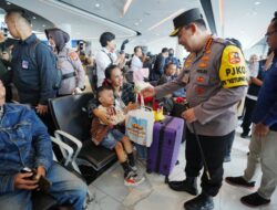 Kapolri Tinjau Pelabuhan Merak Sebut Terjadi Penguraian kepadatan Imbas Kebijakan Diskon