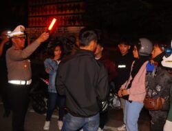 Satlantas Polresta Bandarlampung Kawal Pemudik Motor Asal Pulau Jawa.