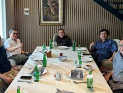 Momentum  pertemuan Sufmi Dasco Ahmad Diskusi Bareng Rocky Gerung