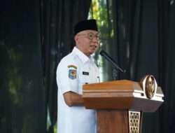 Gubernur Minta Walikota Tertibkan Bangunan Liar diatas Drainase dan dibantaran sungai.