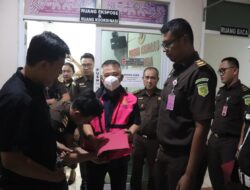 Setelah Mantan Bupati,Mantan Kadis PUPR Lamtim Sebagai Tersangka Gerbang Rumah Jabatan Bupati