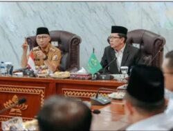 Gubernur Rahmat Mirzani Djausal Hibahkan 50 Ha  Buat UIN Raden Intan  di Terima Langsung oleh Rektor