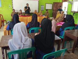 Sekda Way Kanan Machiavelli Tinjau Kegiatan Cek Kesehatan Gratis Siswa Sekolah di SMPN 1 Blambangan Umpu
