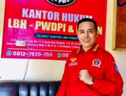 Sebagai Pilar Demokrasi Jurnalis juga Manusia Bukan Malaikat