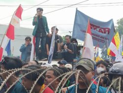 Ukur Ulang HGU PT.SGC Masuk Tuntutan Aksi Mahasiswa diGedung DPRD