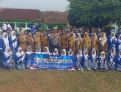 Polantas Menyapa, KasatLantas dan Anggota Sambangi Sekolah Menjadi Pembina Upacara