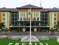 Kapolda Lampung Helmy Santika Dimutasi ke Mabes Polri Digantikan Helfi Assegaf