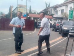 Setelah Mangkir Dari Panggilan keempat,Akhirnya Mantan Bupati Pesawaran diTetapkan sebagai Tersangka.