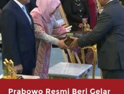 Presiden RI ke -2 H.M SOEHARTO Mendapat Gelar Pahlawan Nasional Dari Presiden Prabowo Subianto