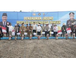 Wakapolri,Kapolda dan Gubernur Lampung Dampingi Menko Pangan Zulkifli Hasan Tanam Jagung Di Lampung Selatan